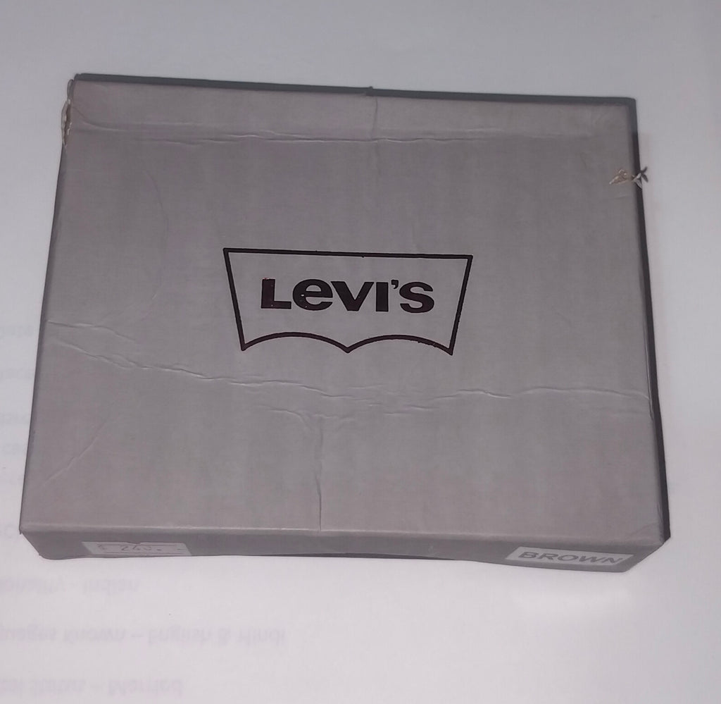 Levis Premium Leather Men Wallet